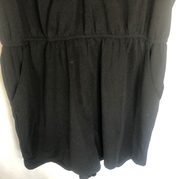 Sparkle and Fade - Black romper, spaghetti spring straps, pocket gathered waist - Picture 6 of 7